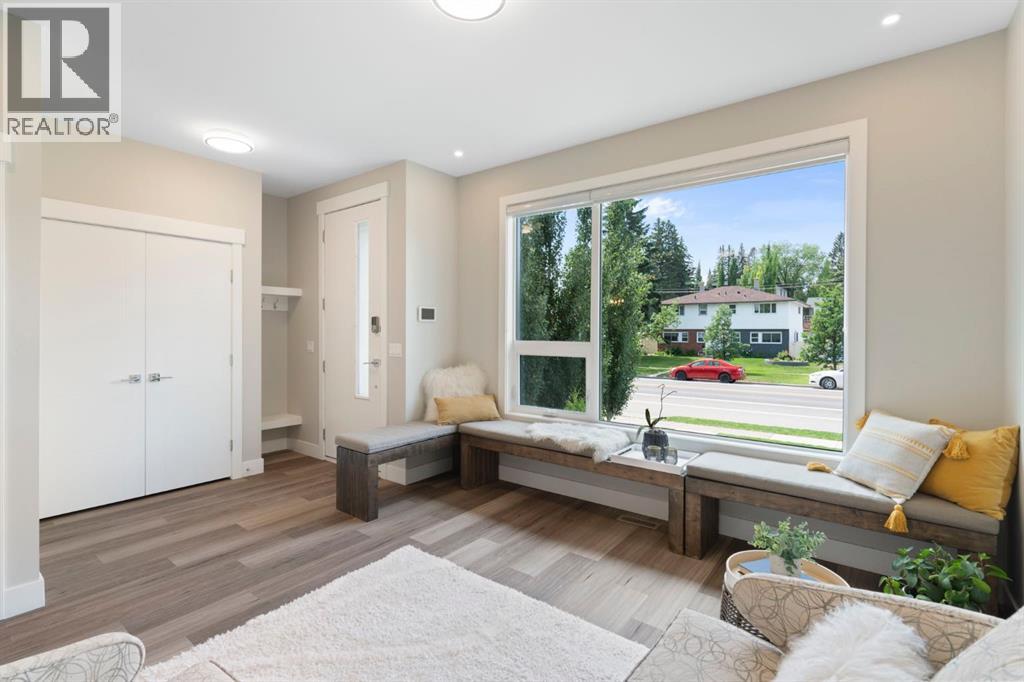 Photo 4 of 100 Cambrian Drive Nw, Calgary AB