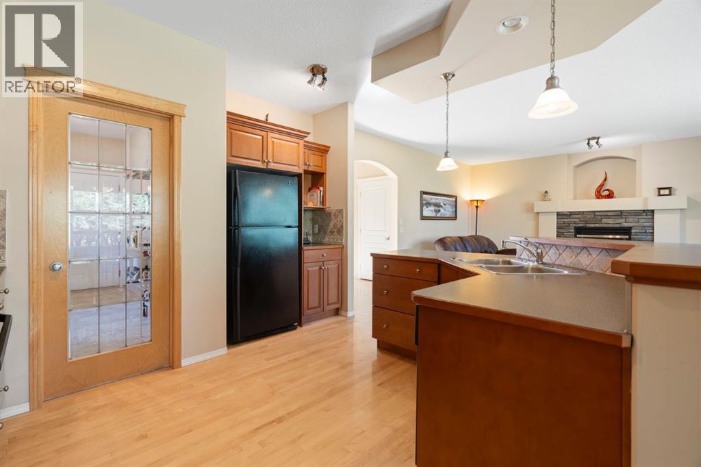Photo 11 of 35 Valley Stream Manor Nw, Calgary AB