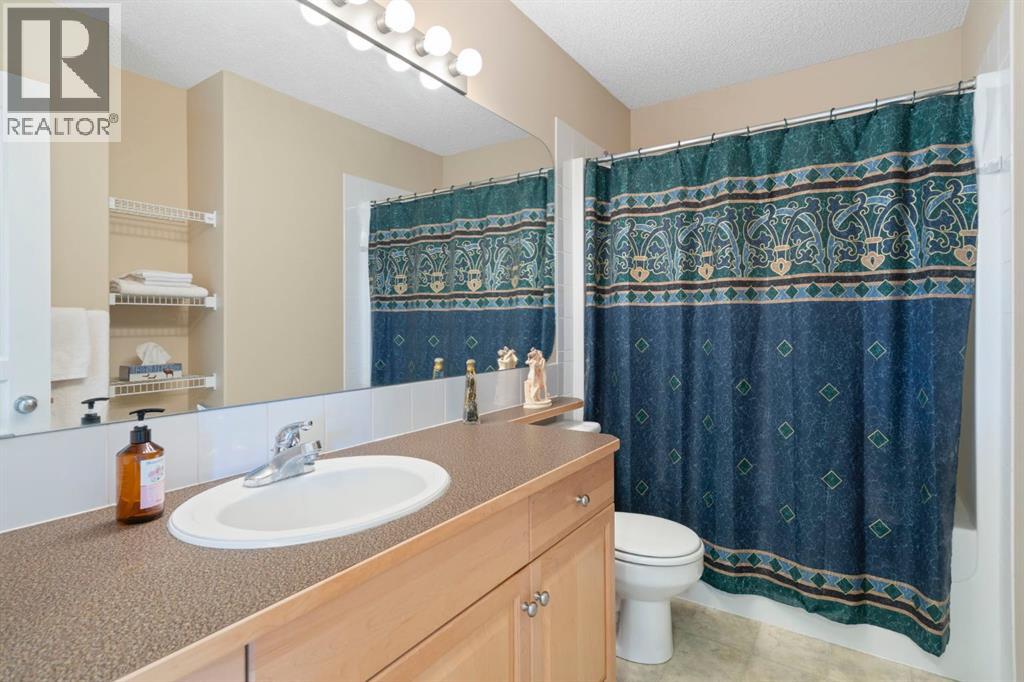 Photo 31 of 35 Valley Stream Manor Nw, Calgary AB