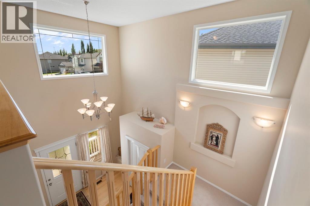 Photo 32 of 35 Valley Stream Manor Nw, Calgary AB