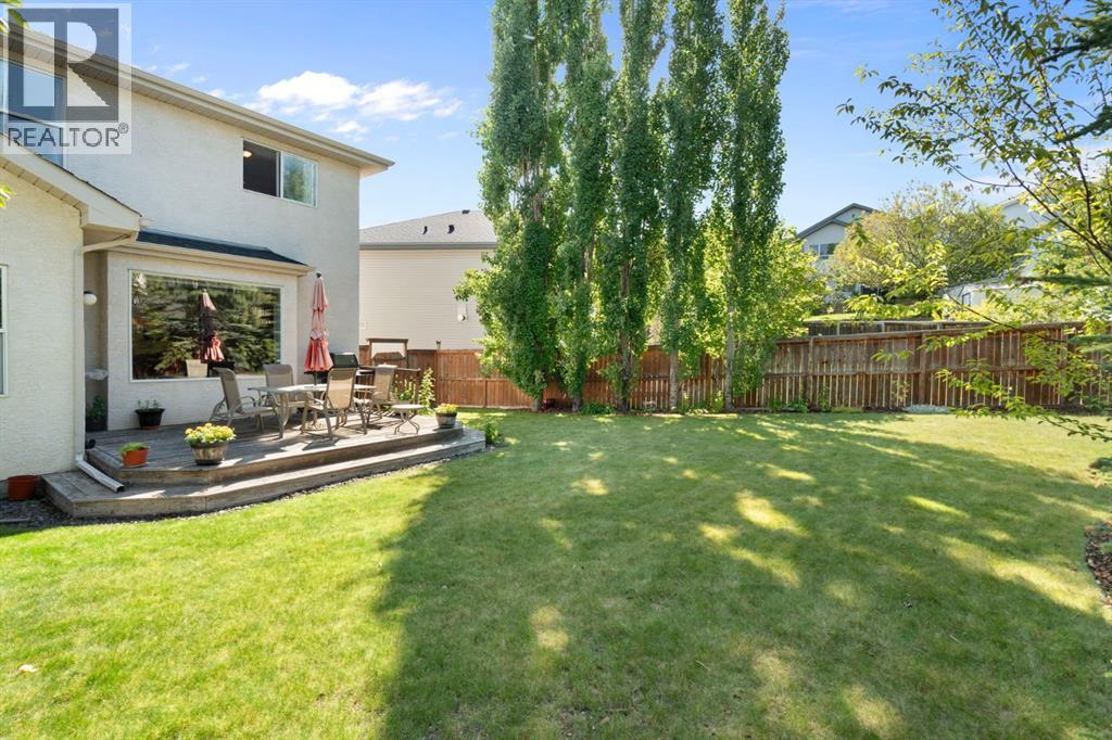 Photo 40 of 35 Valley Stream Manor Nw, Calgary AB