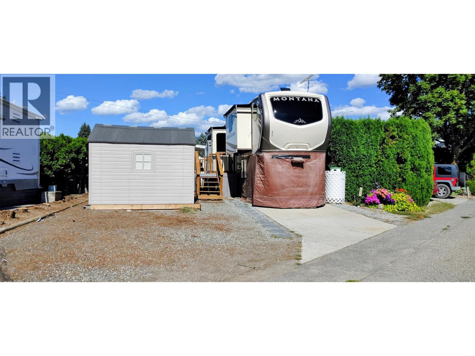 #573-415 Commonwealth Road, Kelowna