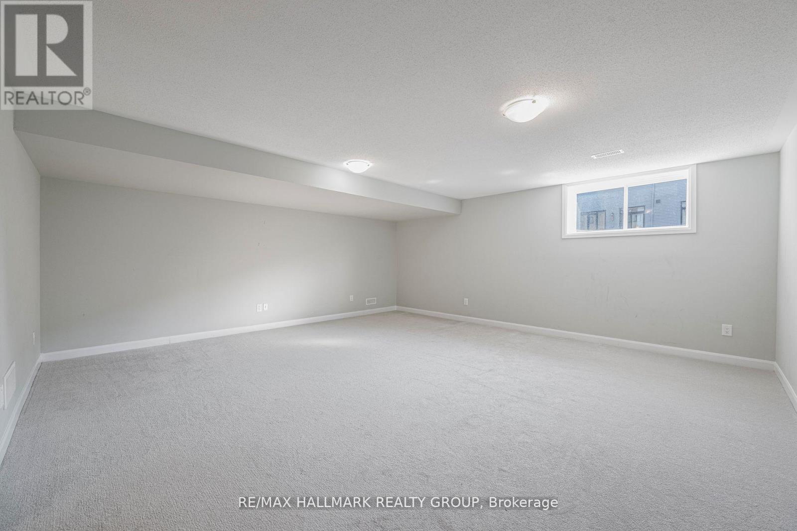 Photo 35 of 646 Hamsa Street, Ottawa ON