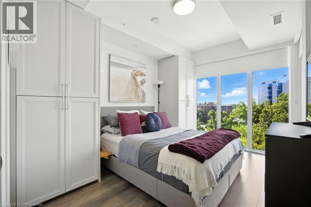 Photo 16 of 500 Brock Avenue Unit 701, Burlington ON