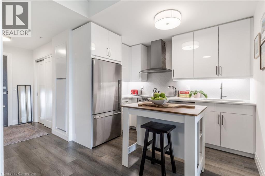 Photo 7 of 500 Brock Avenue Unit 701, Burlington ON