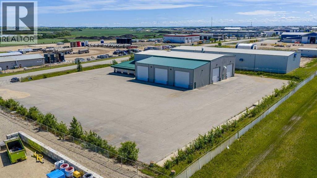 Photo 4 of 9502 99 Street, Clairmont AB