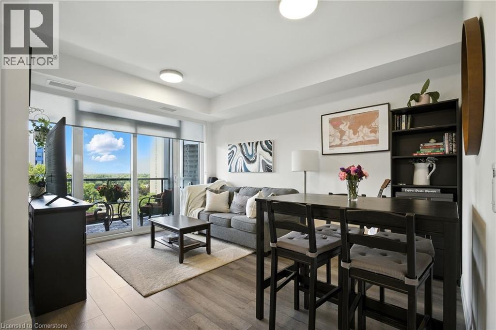 Photo 10 of 500 Brock Avenue Unit 701, Burlington ON
