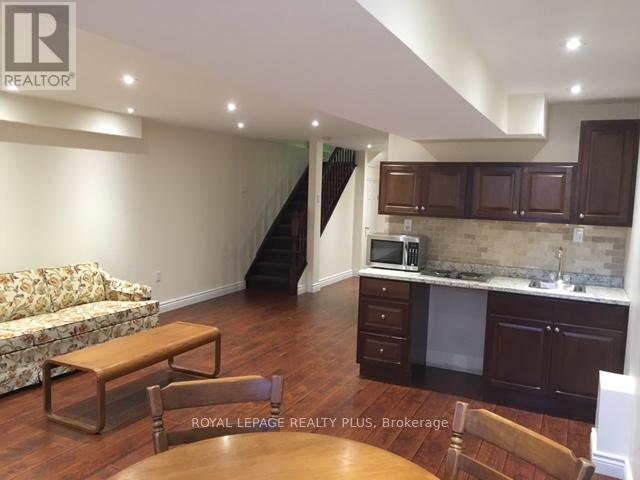 Photo 4 of Bsmt 5412 Bellaggio Crescent, Mississauga ON