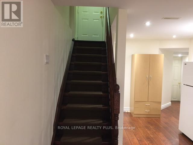 Photo 9 of Bsmt 5412 Bellaggio Crescent, Mississauga ON