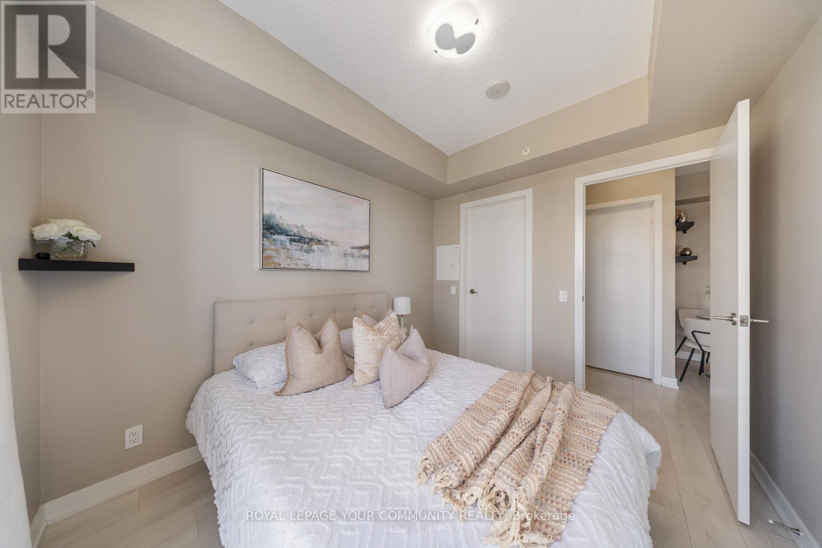 Photo 13 of 3506 2200 Lakeshore Boulevard W, Toronto ON