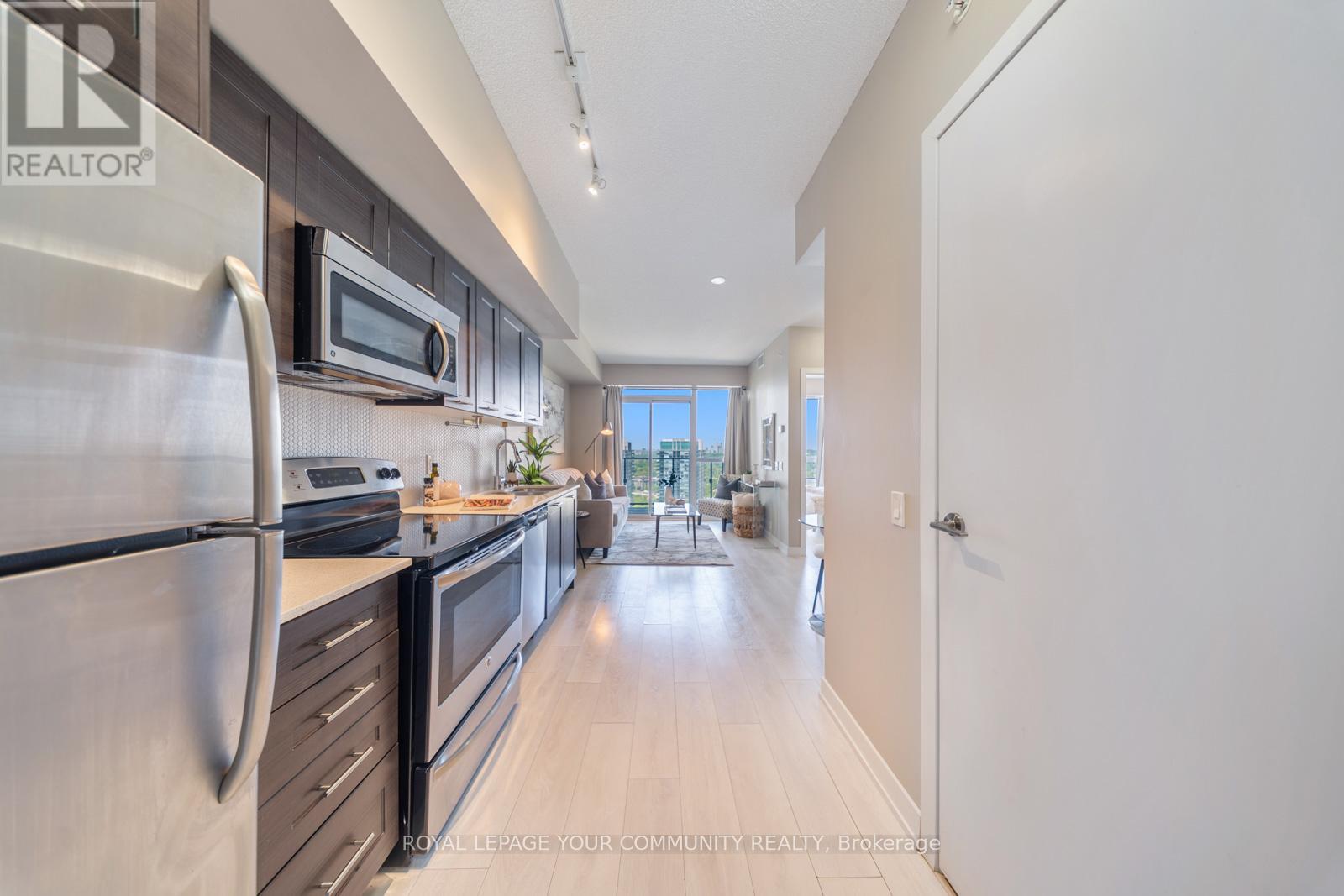 Photo 4 of 3506 2200 Lakeshore Boulevard W, Toronto ON