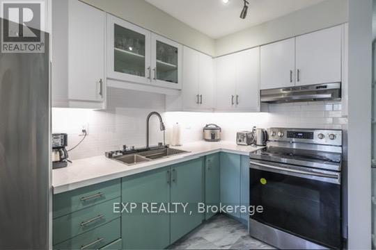 Photo 10 of 70 1180 Mississ Vly Boulevard, Mississauga ON