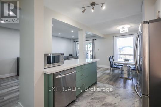 Photo 11 of 70 1180 Mississ Vly Boulevard, Mississauga ON