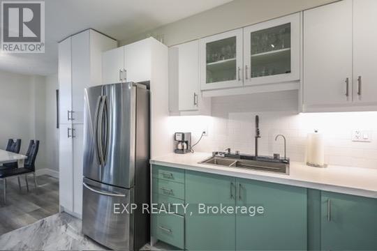 Photo 12 of 70 1180 Mississ Vly Boulevard, Mississauga ON