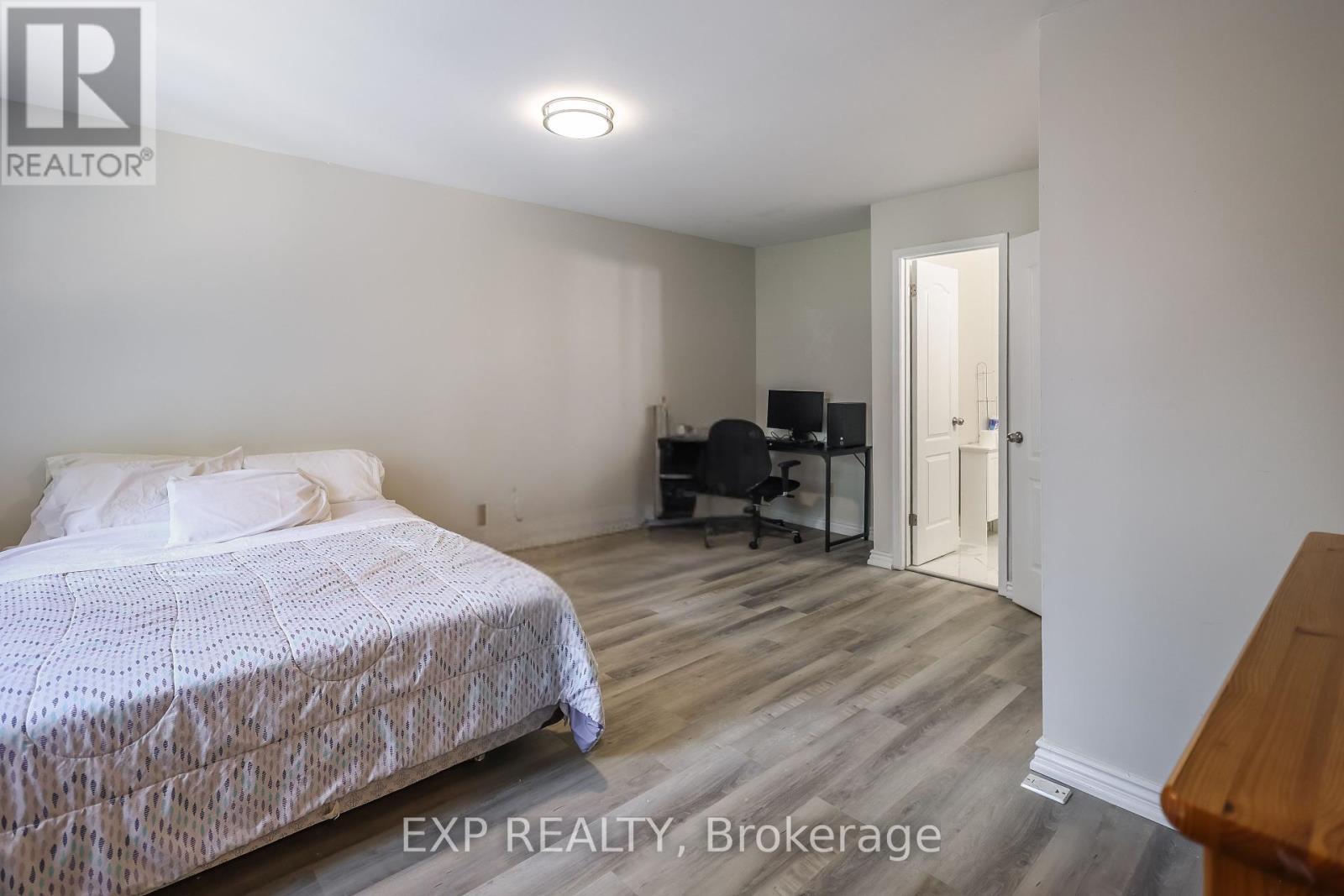 Photo 19 of 70 1180 Mississ Vly Boulevard, Mississauga ON
