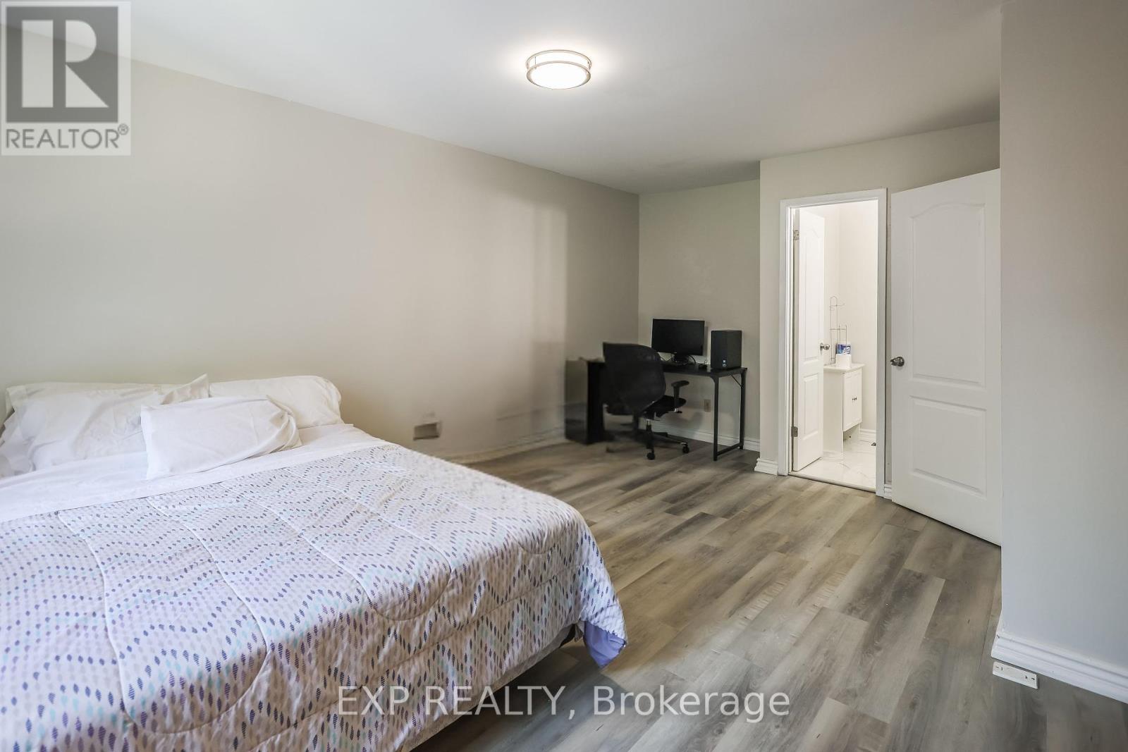 Photo 20 of 70 1180 Mississ Vly Boulevard, Mississauga ON