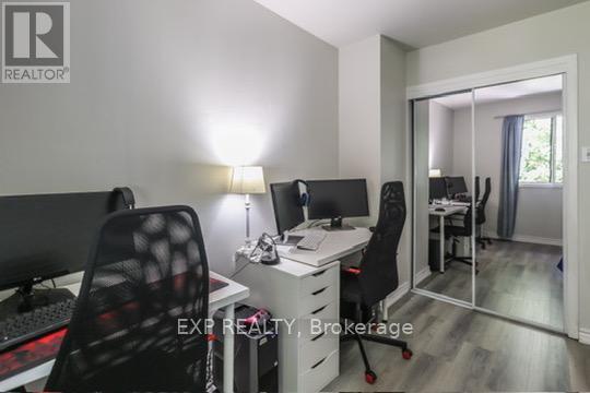 Photo 24 of 70 1180 Mississ Vly Boulevard, Mississauga ON