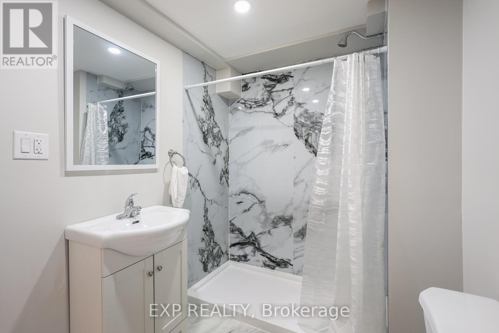 Photo 31 of 70 1180 Mississ Vly Boulevard, Mississauga ON