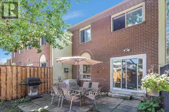 Photo 6 of 70 1180 Mississ Vly Boulevard, Mississauga ON