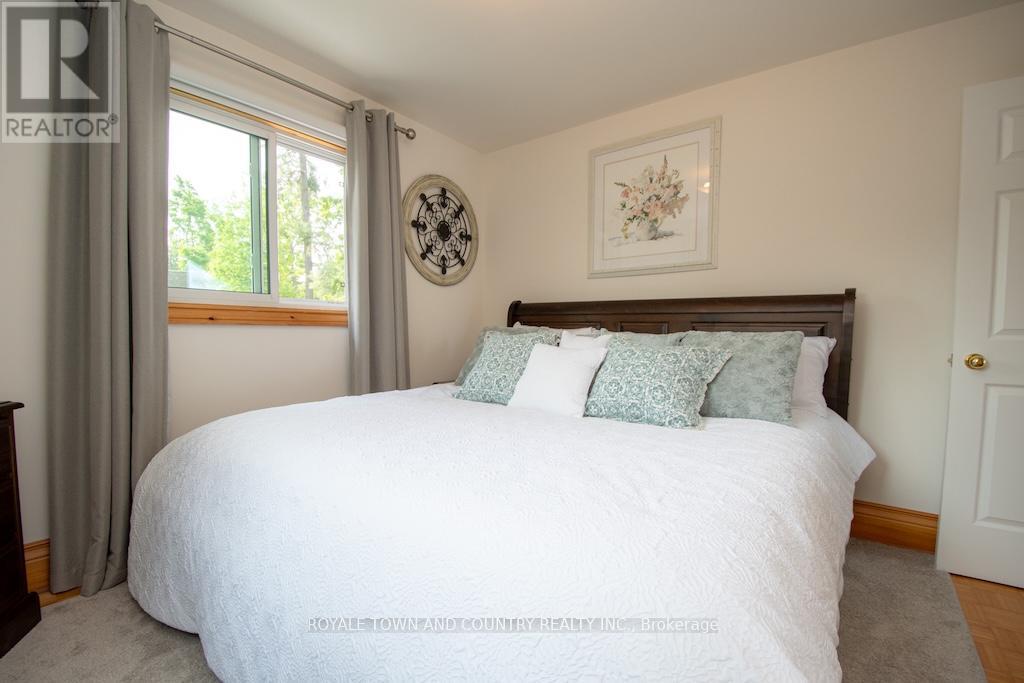 Photo 28 of 24 Goodman Road, Kawartha Lakes ON