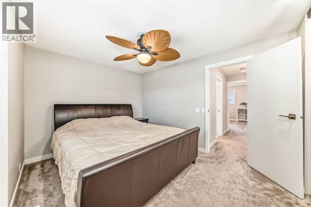 Photo 27 of 51 Strathearn Crescent Sw, Calgary AB