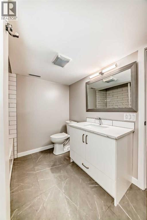 Photo 44 of 51 Strathearn Crescent Sw, Calgary AB