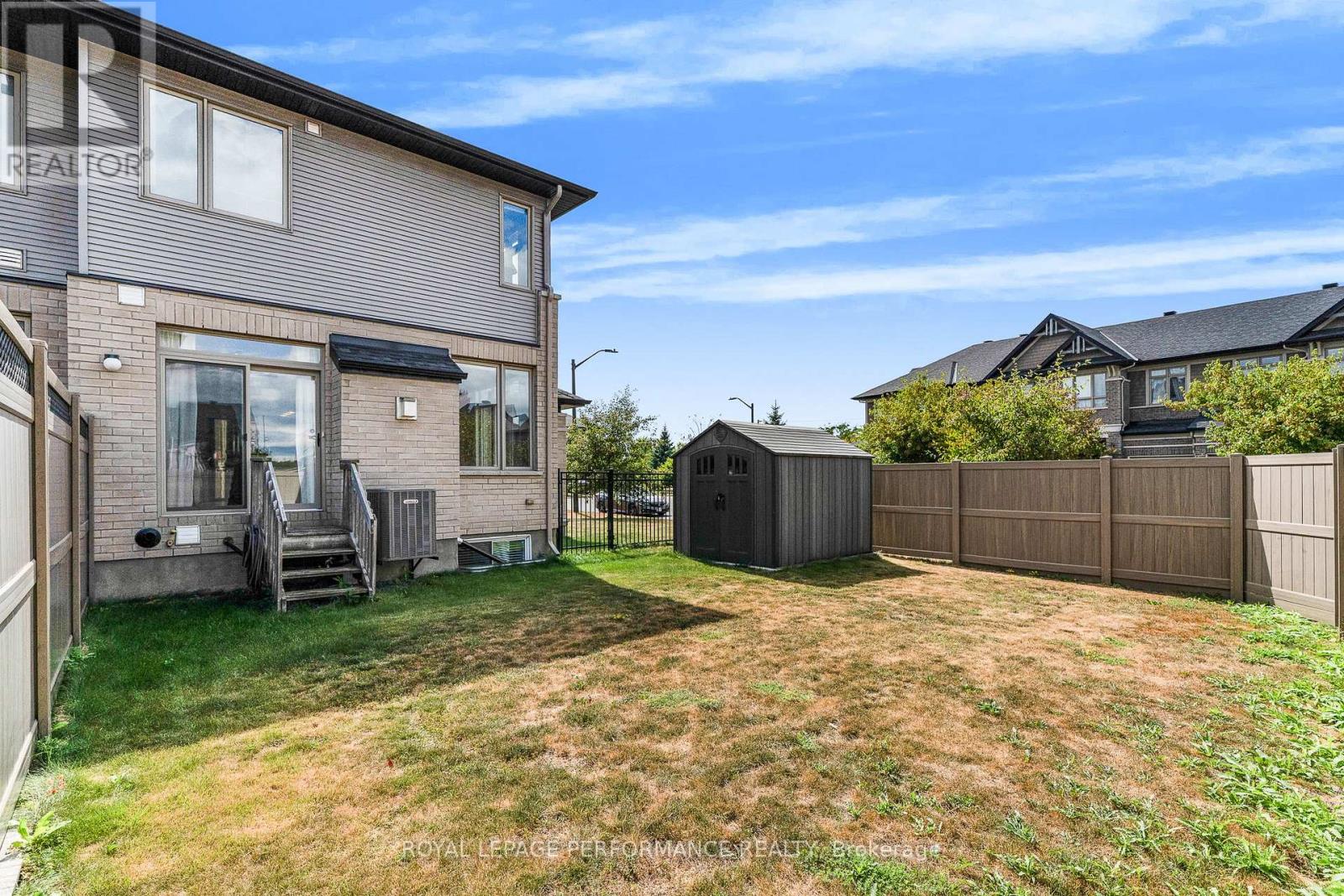 Photo 28 of 328 Ballinville Circle, Ottawa ON