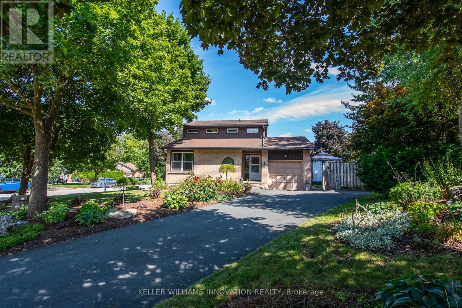 Photo 1 of 8 Pickwick Place, Guelph ON