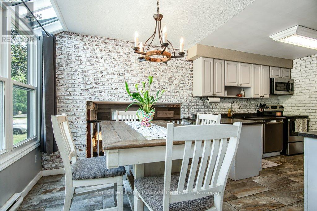 Photo 19 of 8 Pickwick Place, Guelph ON