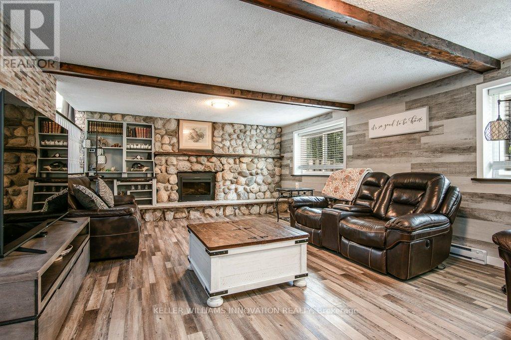 Photo 25 of 8 Pickwick Place, Guelph ON