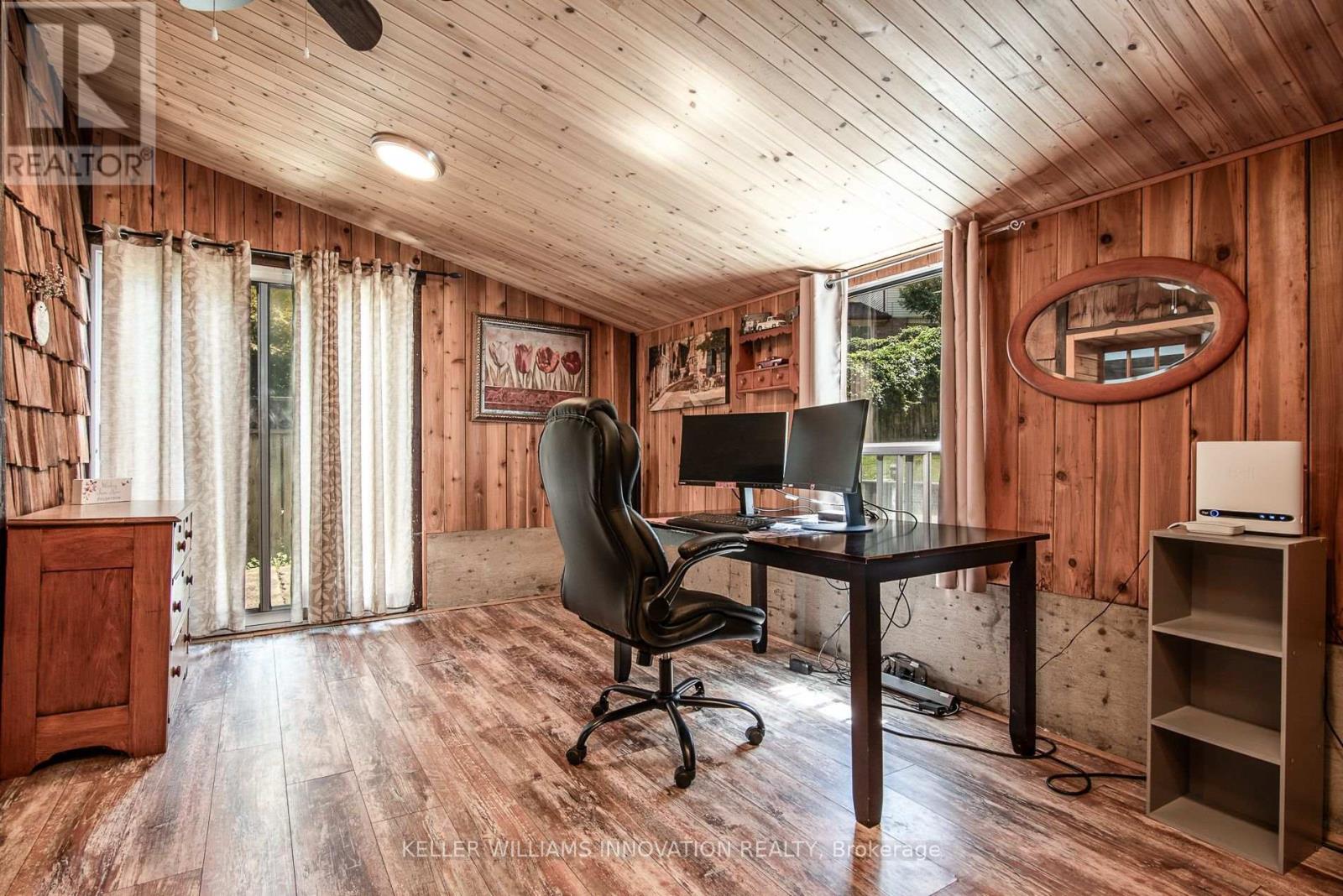 Photo 28 of 8 Pickwick Place, Guelph ON