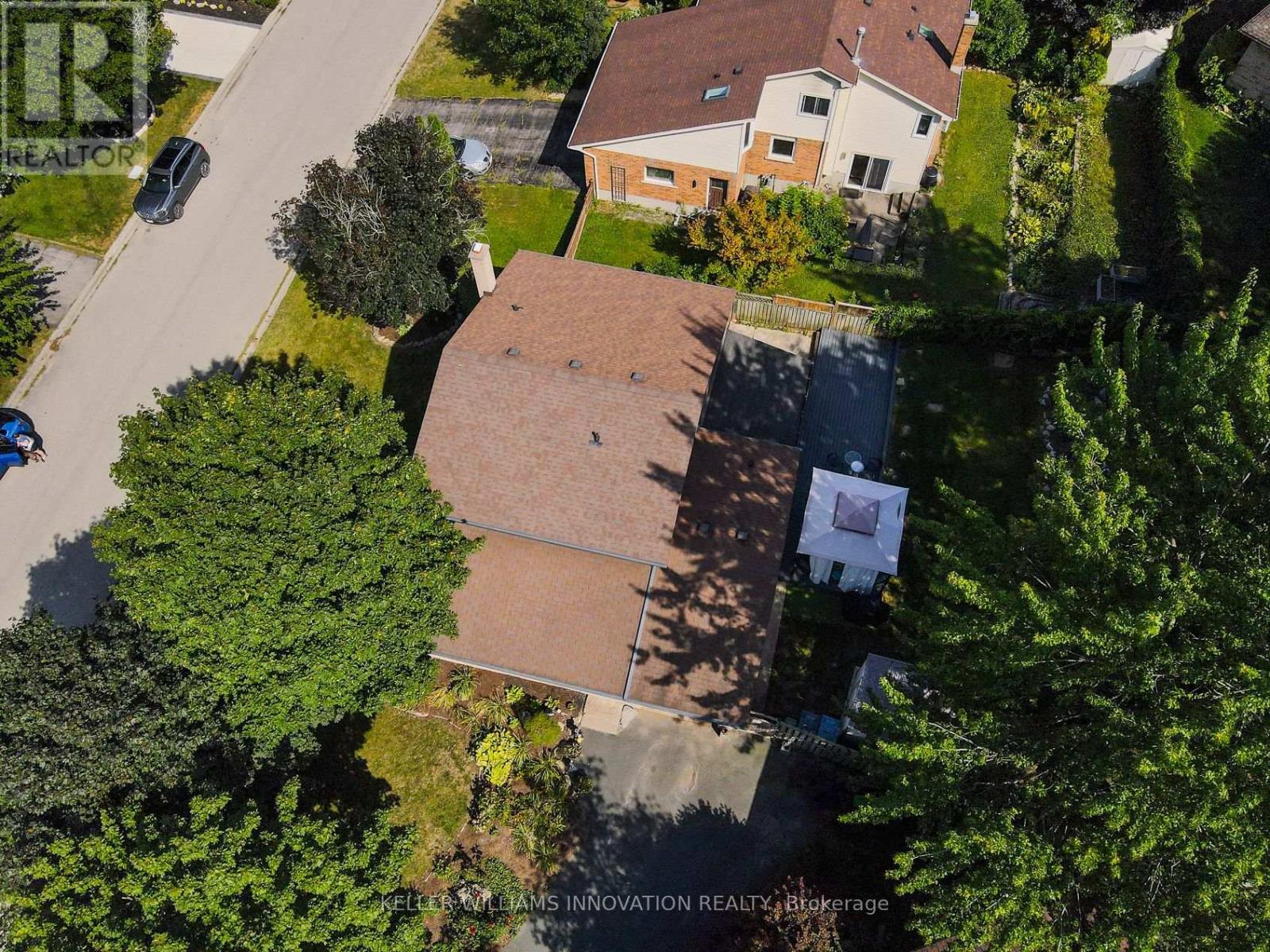 Photo 44 of 8 Pickwick Place, Guelph ON