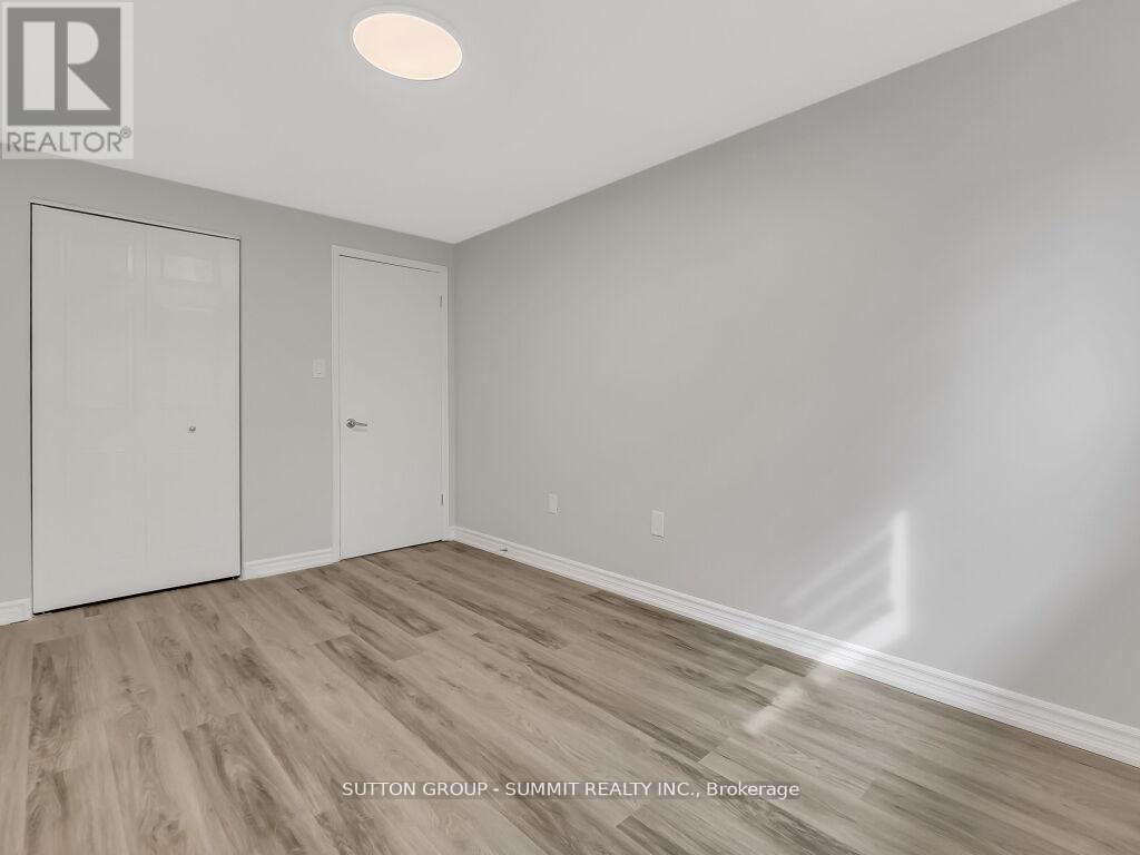 Photo 13 of 2 Grandridge Crescent, Guelph ON
