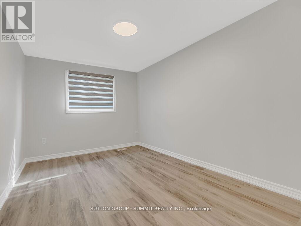 Photo 19 of 2 Grandridge Crescent, Guelph ON