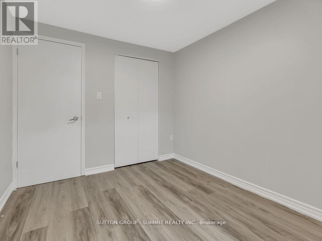 Photo 25 of 2 Grandridge Crescent, Guelph ON