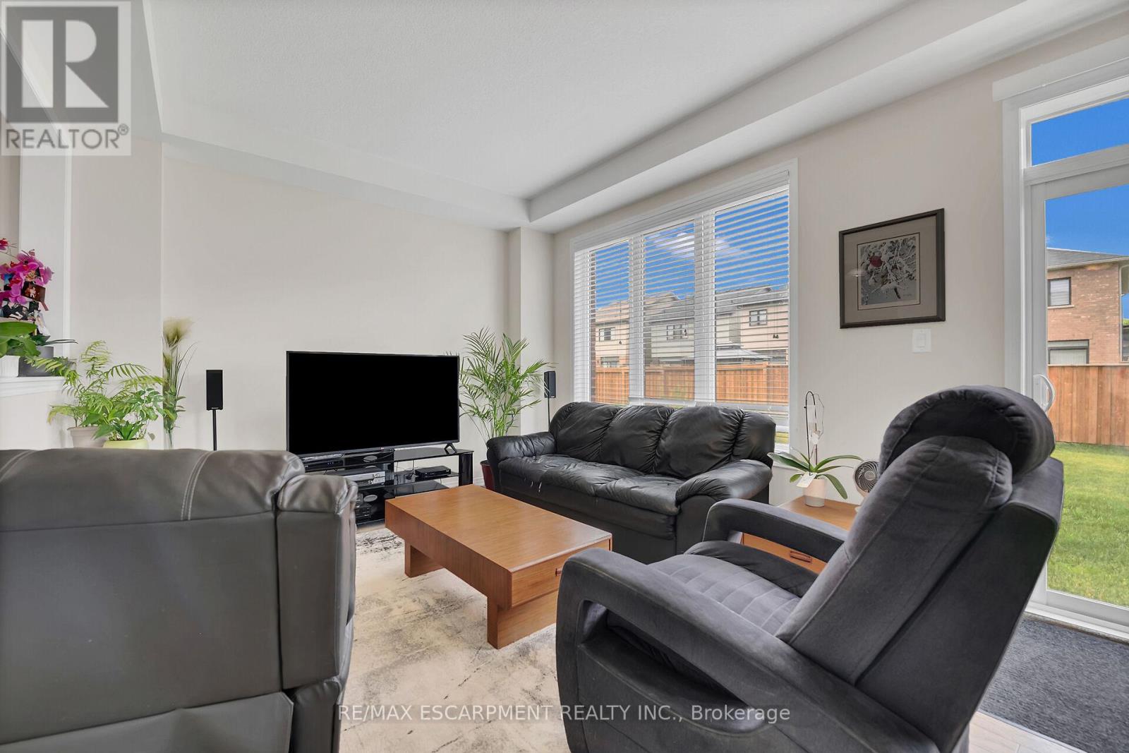 Photo 16 of 57 Queen Mary Boulevard, Hamilton ON