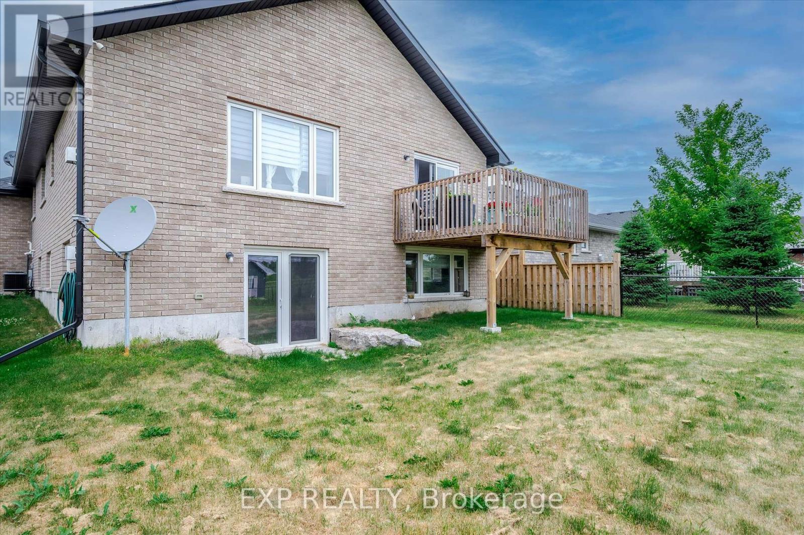 Photo 46 of 29 Darrell Drain Crescent, Asphodelnorwood ON
