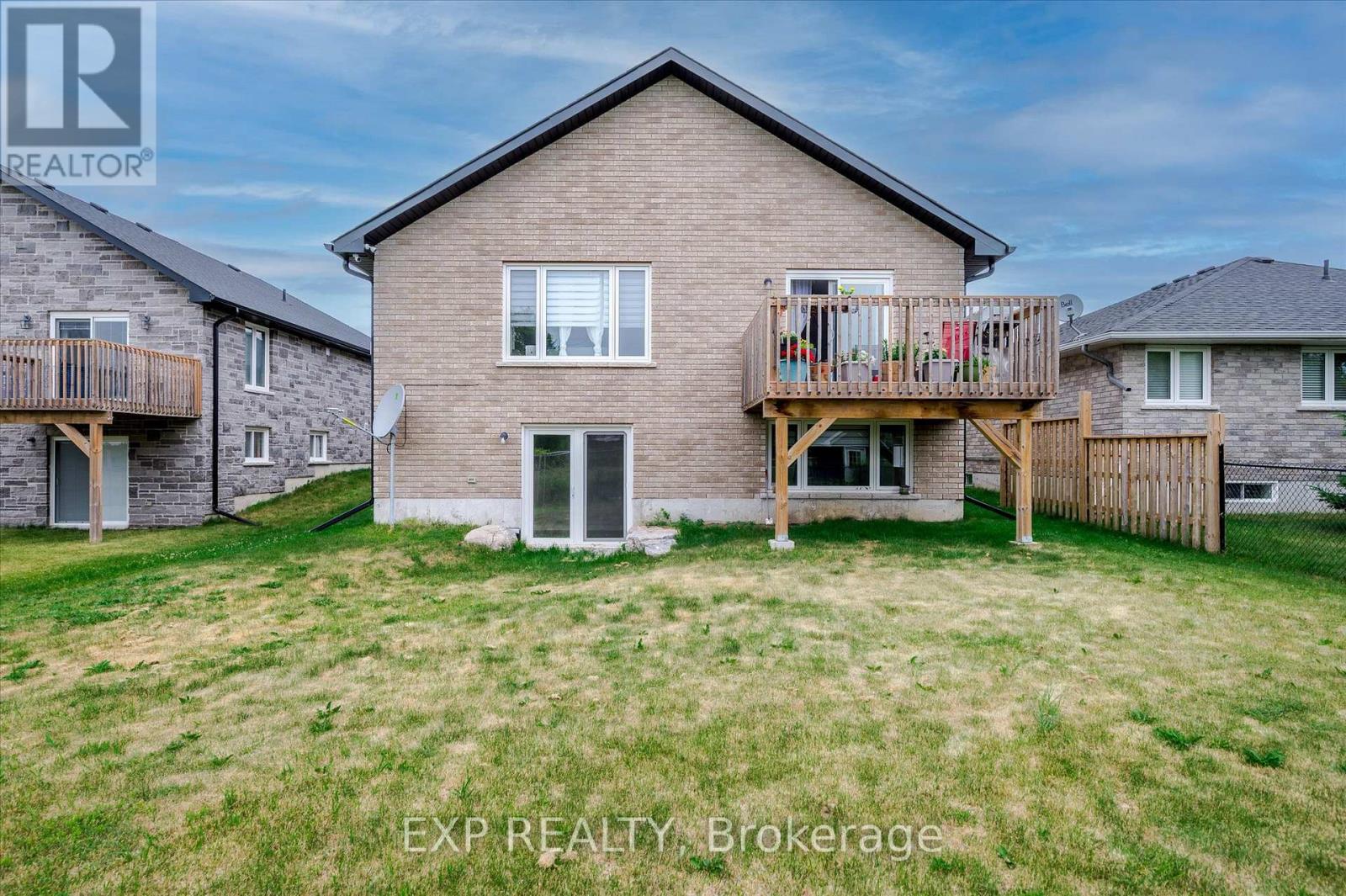Photo 47 of 29 Darrell Drain Crescent, Asphodelnorwood ON