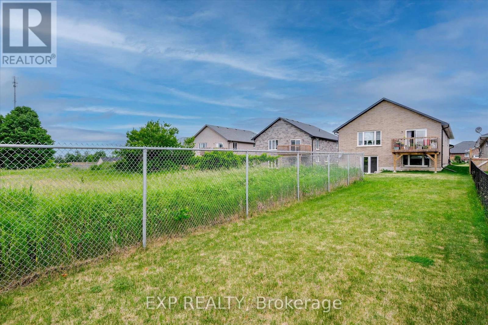 Photo 48 of 29 Darrell Drain Crescent, Asphodelnorwood ON