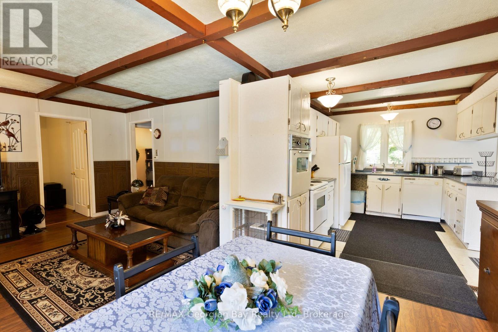 Photo 2 of 426 David Avenue, Tay ON