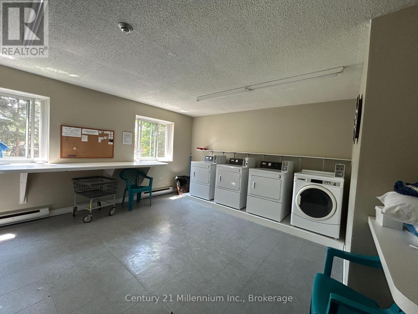 Photo 10 of 202 460 Ontario Street, Collingwood ON