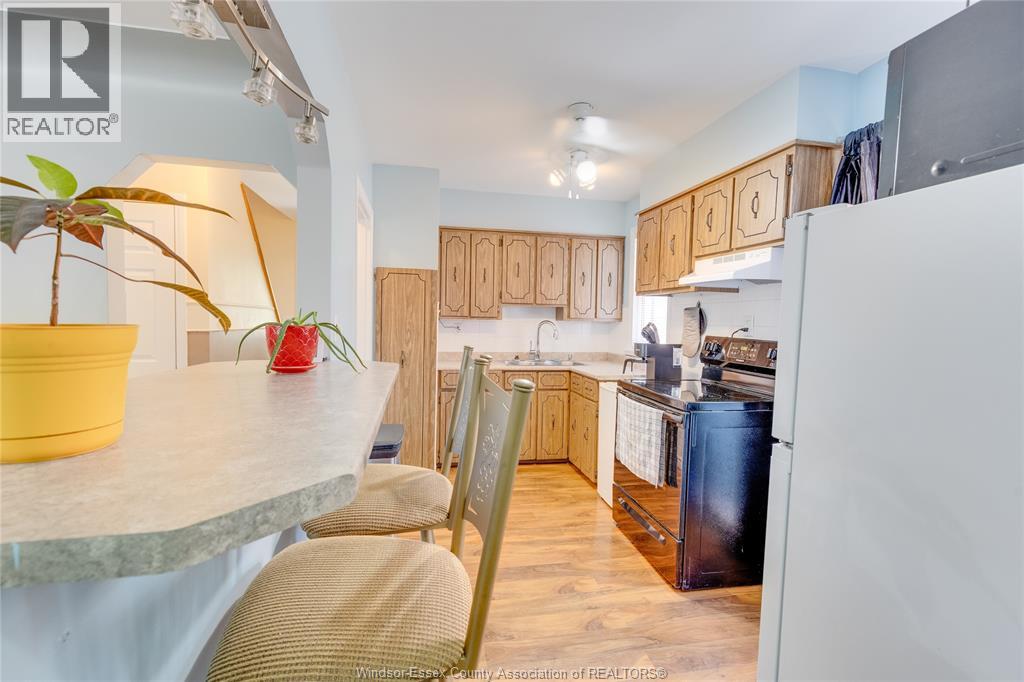 Photo 11 of 1075 Prado Place, Windsor ON