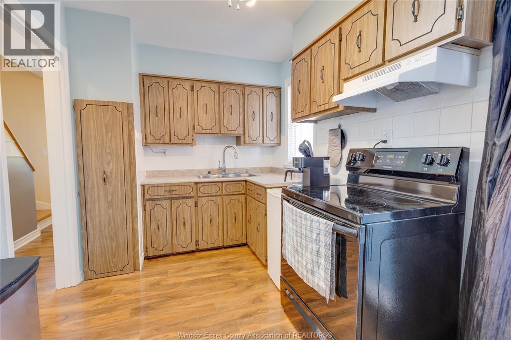 Photo 12 of 1075 Prado Place, Windsor ON