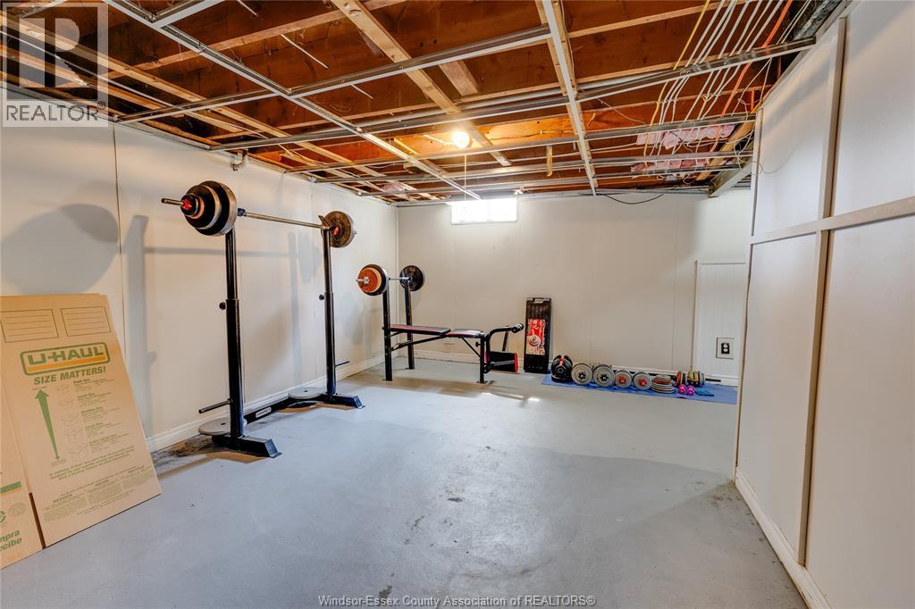 Photo 31 of 1075 Prado Place, Windsor ON