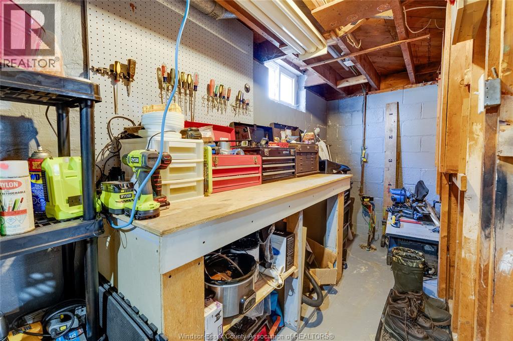 Photo 33 of 1075 Prado Place, Windsor ON