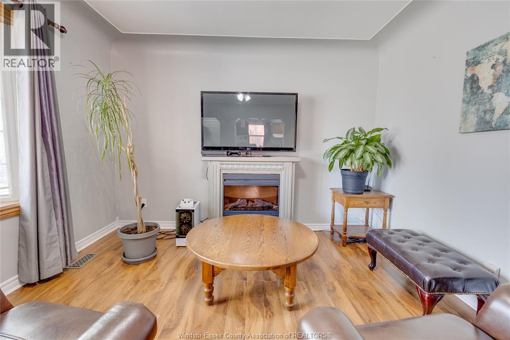 Photo 6 of 1075 Prado Place, Windsor ON