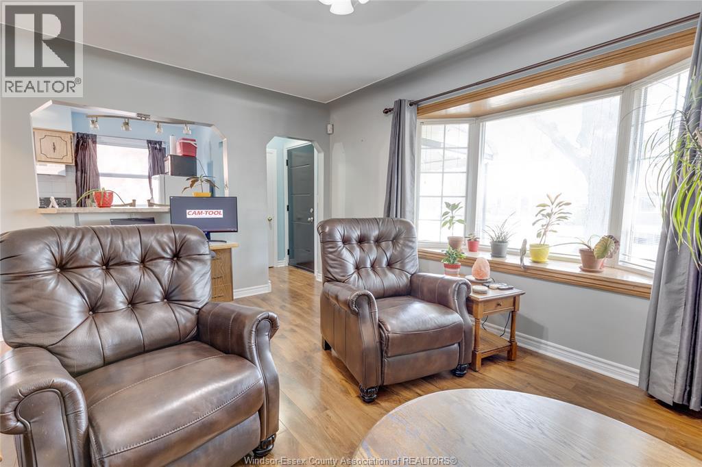 Photo 8 of 1075 Prado Place, Windsor ON