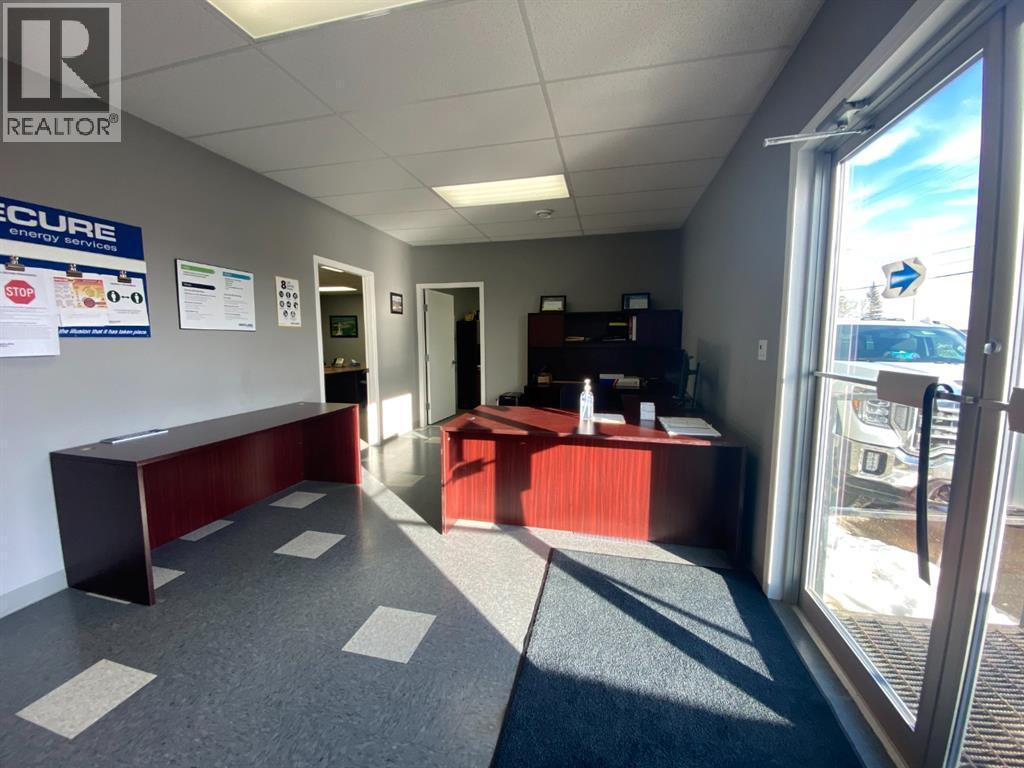 Photo 8 of 7028 4 Avenue, Edson AB