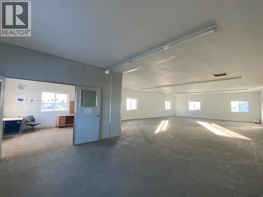 Photo 29 of 7028 4 Avenue, Edson AB
