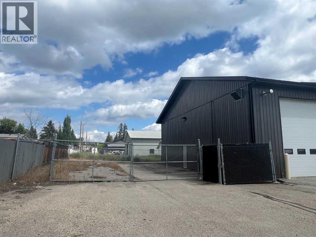 Photo 31 of 7028 4 Avenue, Edson AB